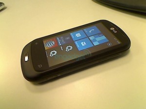 LG C900