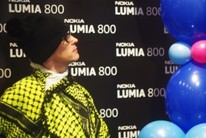Старт продаж Nokia Lumia 800 в России