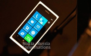 Белый вариант Nokia Lumia 800