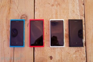 Белый вариант Nokia Lumia 800