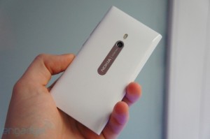 Белый вариант Nokia Lumia 800