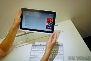 Компания Acer продемонстировала 10,1-дюймовый планшет Iconia W510 на Windows 8 