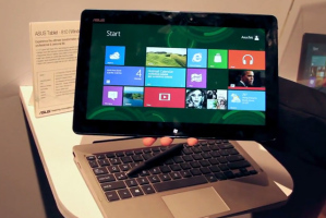 Компания Asus продемонстировала 11,6-дюймовый планшет Tablet 810 с процессором Intel Atom на Windows 8 Компания Asus продемонстировала 11,6-дюймовый планшет Tablet 810 с процессором Intel Atom на Windows 8