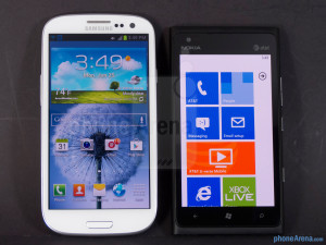 Сравнение Samsung Galaxy S III vs Nokia Lumia 900 Сравнение Samsung Galaxy S III vs Nokia Lumia 900