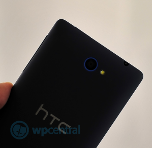 HTC 8S