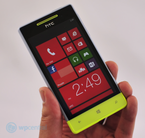 HTC 8S