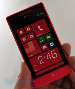 HTC 8S