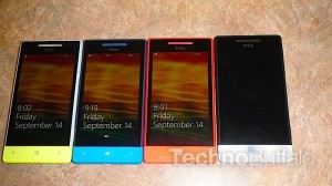 Жёлтый, синий, красный и чёрно-белый HTC 8S