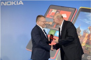 CEO Nokia Стивен Элоп (экс-Microsoft) и Стив Баллмер, глава Microsoft CEO Nokia Стивен Элоп (экс-Microsoft) и Стив Баллмер, глава Microsoft