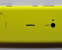 Nokia Lumia 720: первые впечатления