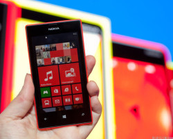 Nokia выпустит 5-дюймовый Windows Phone фаблет Lumia.