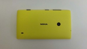 Nokia Lumia 520 - задняя панель Nokia Lumia 520 - задняя панель