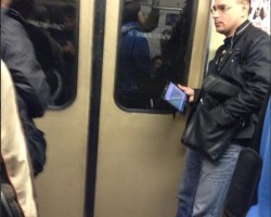 Microsoft Surface в московском метро