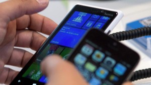 Nokia Lumia и iPhone Nokia Lumia и iPhone