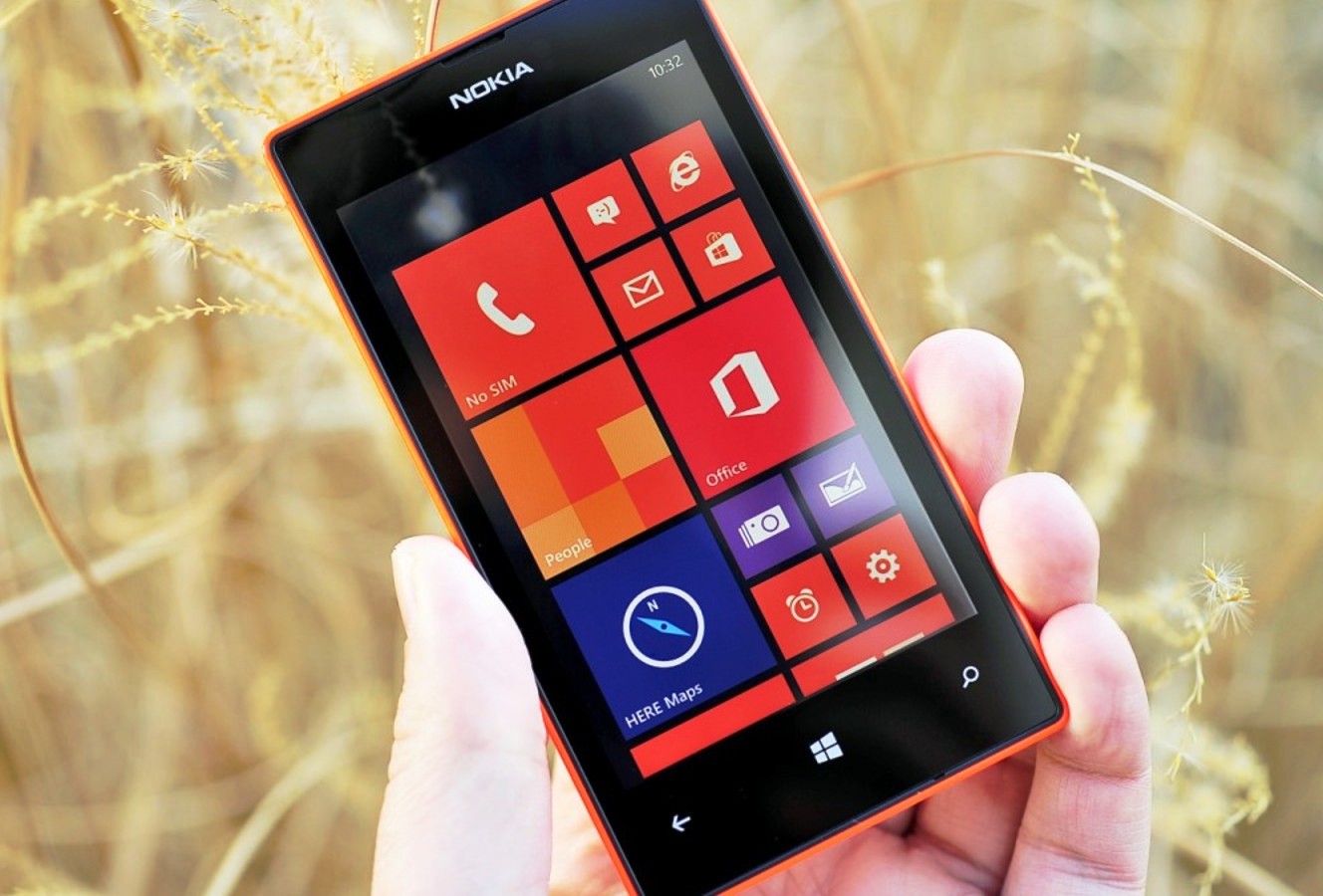 Смартфон Nokia Lumia 525