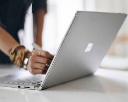 Apple не будет копировать Surface Book