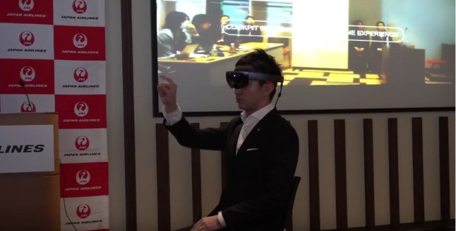 Microsoft Hololens помогает обучать персонал Japan Airlines