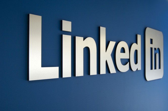 Google и Facebook также хотели купить LinkedIn