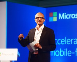 Lenovo будет устанавливать приложения Microsoft на свои смартфоны и планшеты